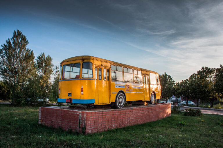 Подборка фотографий старых автобусов