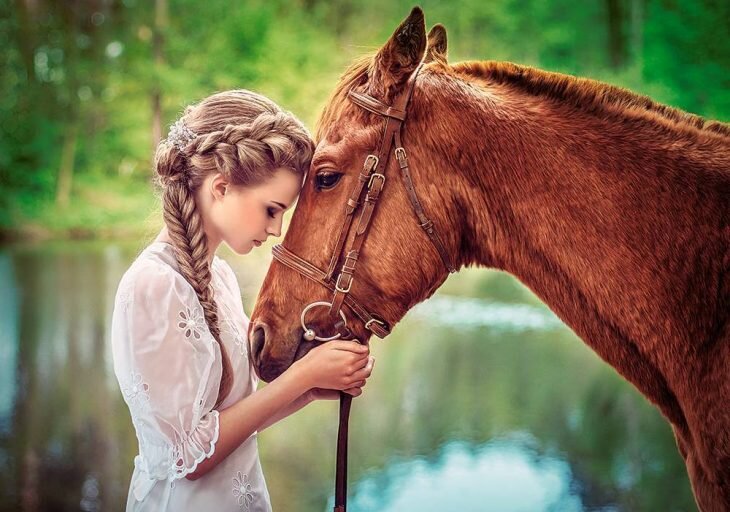 Фотографии красивых девушек с лошадью