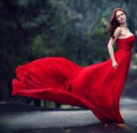 Подборка фотографий красивых девушек в шикарных красных платьях (49 фото)